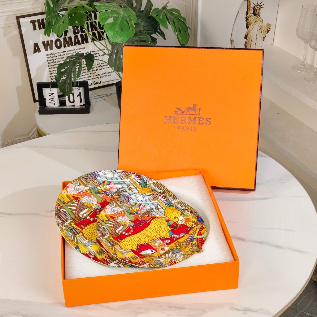 Hermes Yellow Panther Series High Bone Porcelain Western Cuisine Plate Set, 8 inches+10 inches