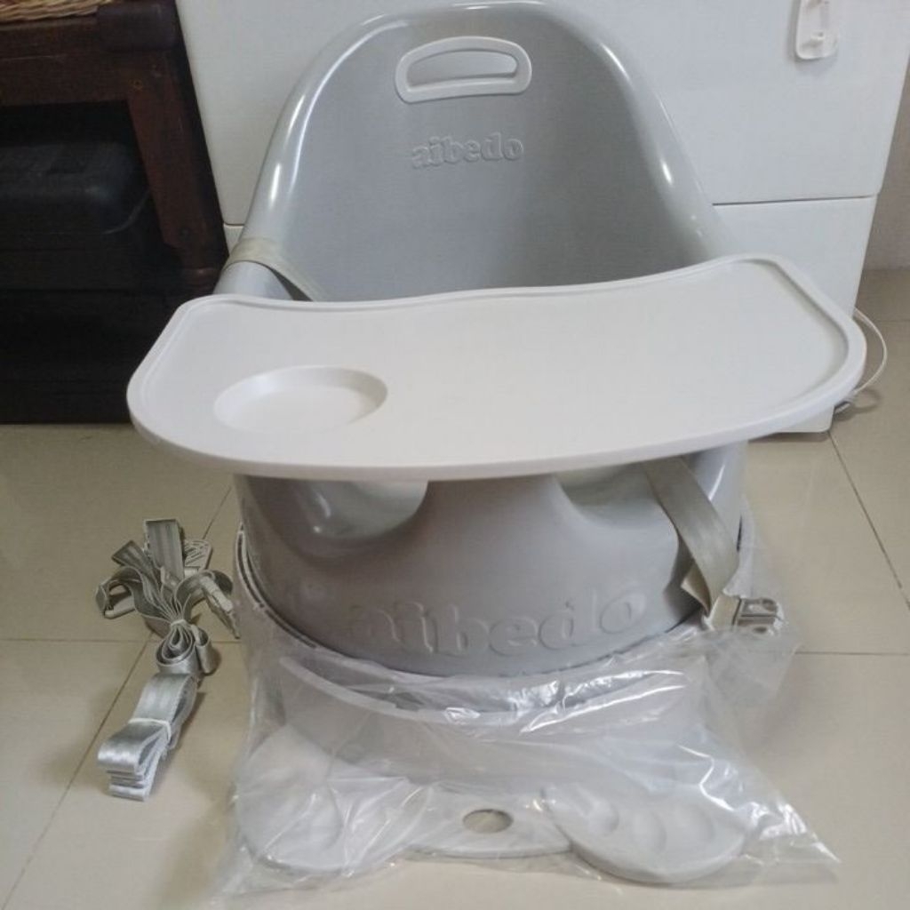 เก้าอี้ทานข้าว เก้าอี้หัดนั่ง aibedo สภาพดี