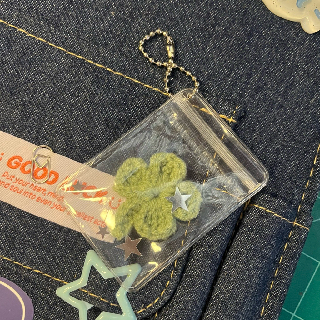 [พร้อมส่ง] Lucky clover keychain | พวงกุญแจใบโคลเวอร์🍀✨