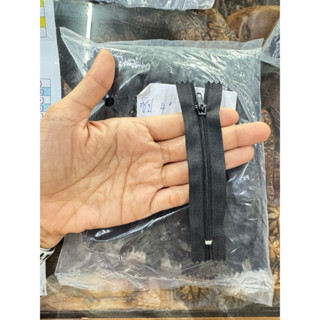 ซิปไนล่อน 4“ 6” 8“ ขายยกห่อห่อละ120เส้น