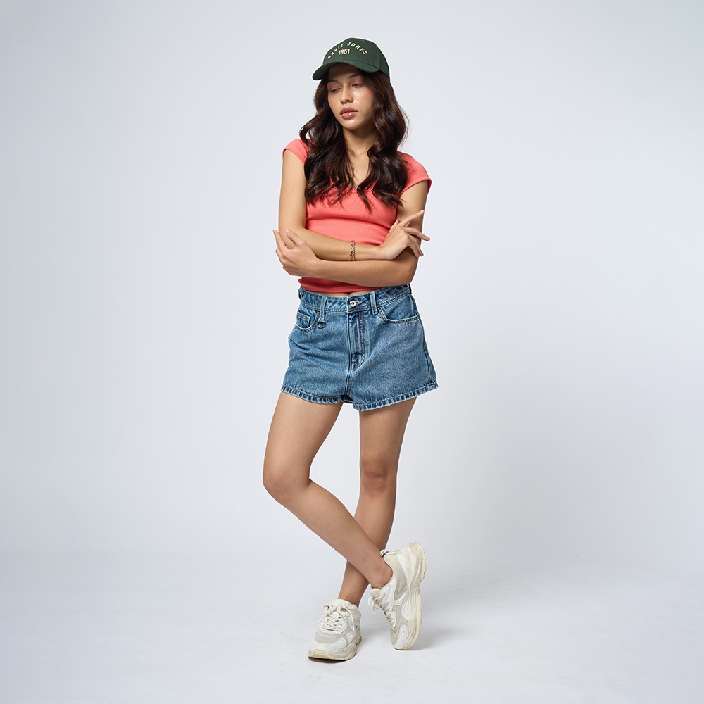 DAVIE JONES WOMEN กางเกงขาสั้น ยีนส์ Relaxed Fit Jeans Shorts SR0001 สีกรม ฟ้า - รูปที่ 6