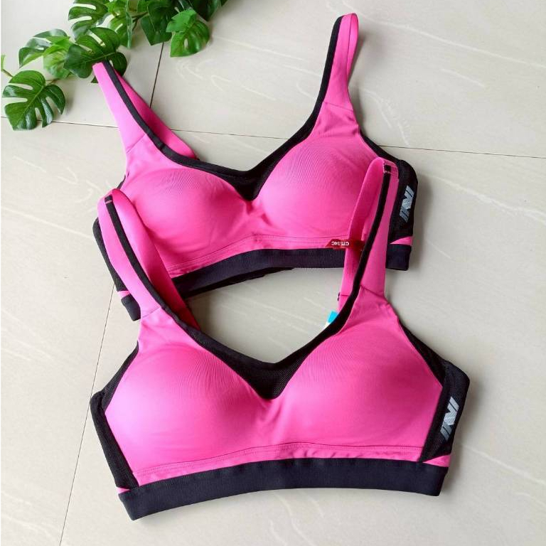 💜 Wacoal Sport Bra รุ่น WR1505 แบบตะขอหลัง 💜  บราออกกำลังกายเพื่อสาวสายฟิตแอนด์เฟิร์ม