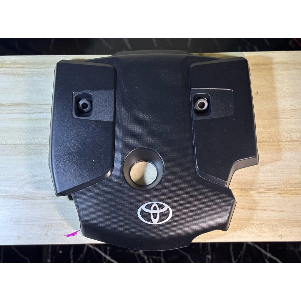 ฝาครอบเครื่องรีโว่ Revo/ Fortuner ฟอร์จูนเนอร์ Toyota ของแท้ถอด
