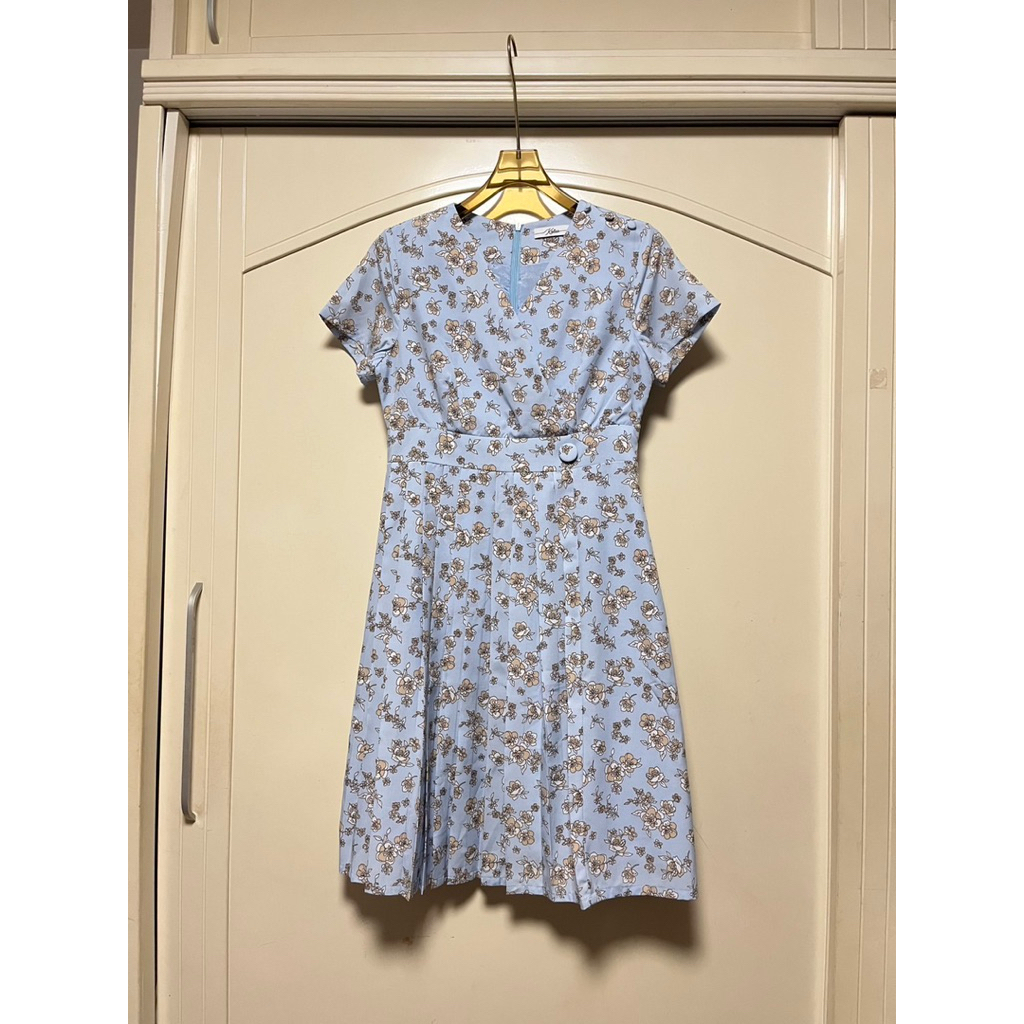 Kalisa brand Z.S เดรส สีเขียว ลายจุด ใส่ได้หลากหลายโอกาส ทรงเก๋ๆ อก 32“ เอว 26” สะโพก 36“ ความยาว 35