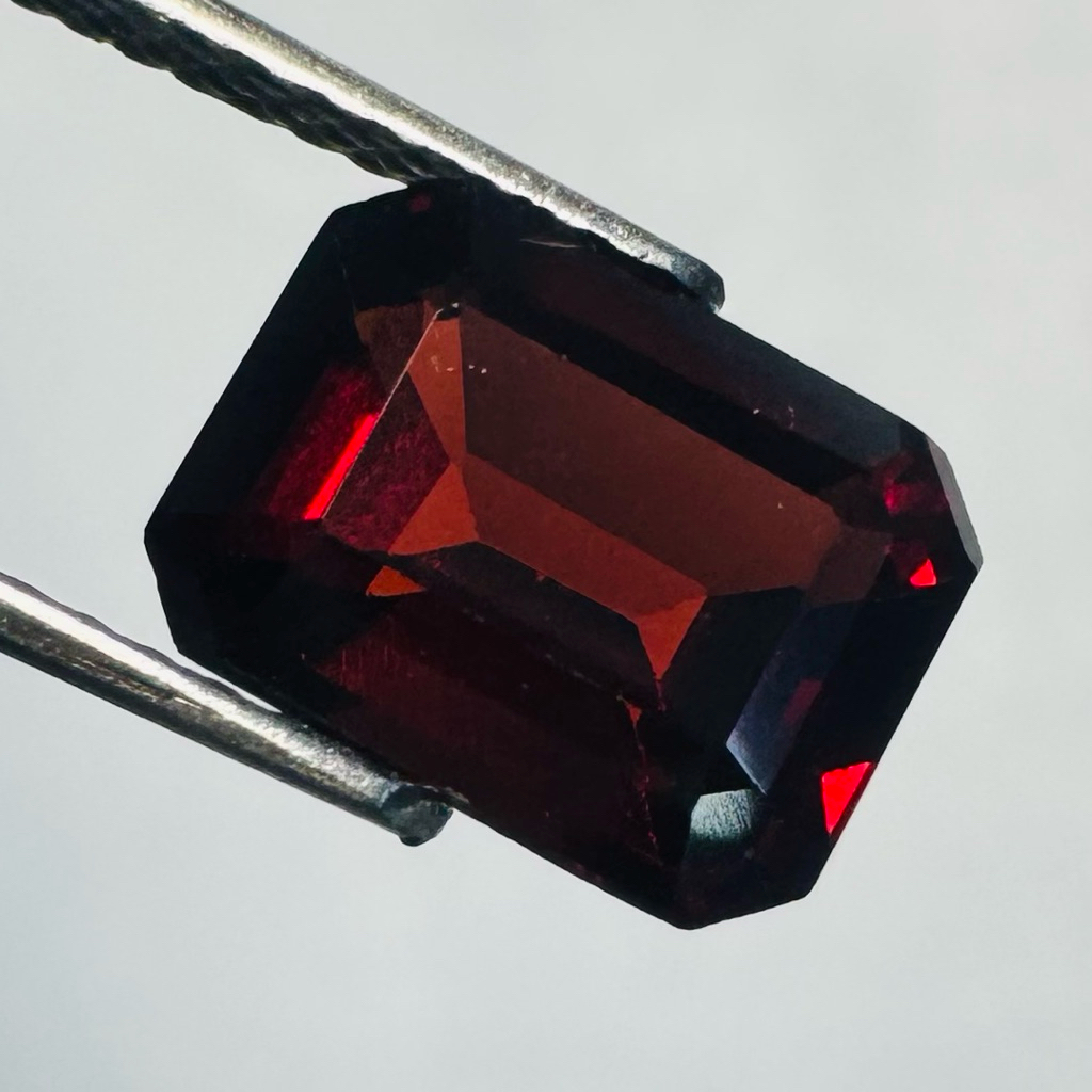 Real Gem Garnet พลอยโกเมน 7x9 มิล Origin Africa Octagon