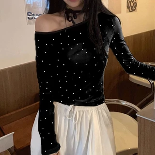 เสื้อครอปแขนยาวปาดไหล่ลายจุด ดีเทลแต่งสายคล้องคอ เข้ารูป ผ้าบางเบา ใส่สบายคิวท์ สไตล์สาวเกาหลี VIDO