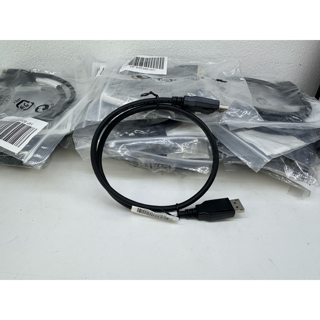 สาย dp port cable  ของแท้ อย่างดี hp ความยาว 75 cm 0.75 เมตร ใหม่ หนา สัญญาณดี 8k 4k 60hz 120hz 240h