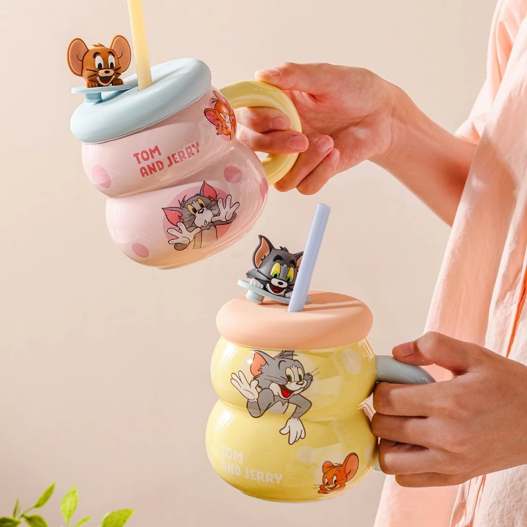【ของแท้】Tom and Jerry แก้วรูปน้ำเต้ามีฝา แก้วการ์ตูนน่ารัก 530ml แถมหลอด กล่องสวยงาม ของขวัญวันหยุด ใช้ทุกวัน ส่งฟรี thumbnail 9