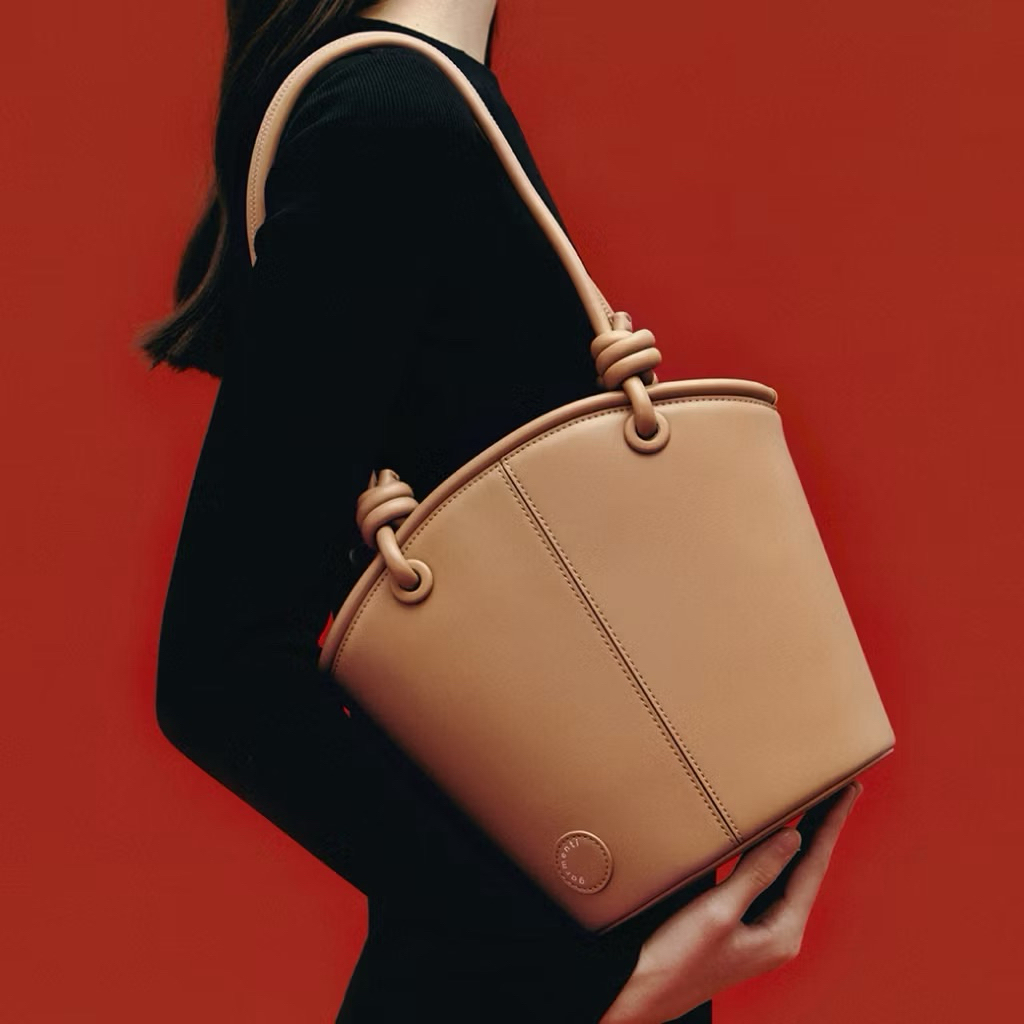 (ส่งต่อ) Garmenti Daily Tote Bag สี Clay ของแท้จาก official shop