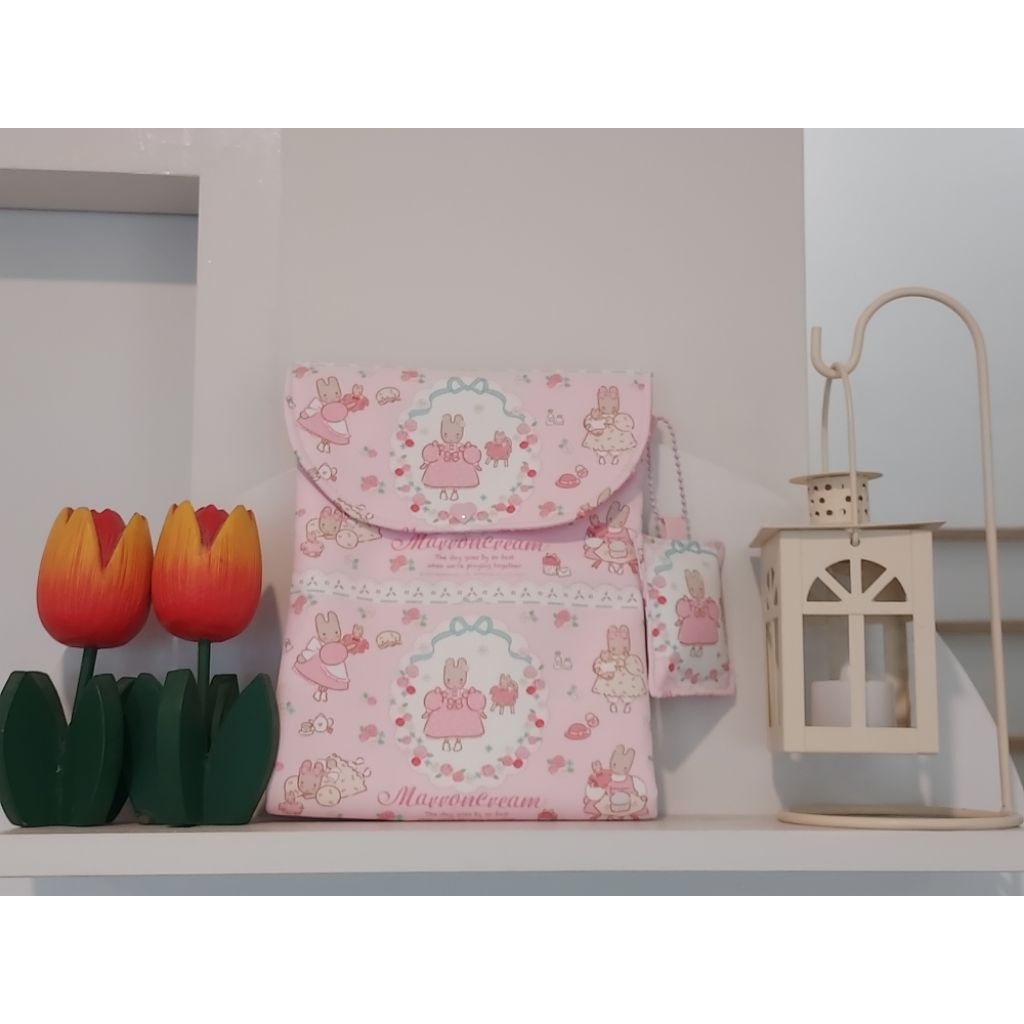 กระเป๋าใส่ E-reader / Handmade Marrron Cream/Peter Rabbit และลายอื่นๆ ทักเลือกลายได้ มีมากกว่า 100 ลายค่ะ ราคา ถูกที่สุด ดีลบีเคเค แกลเลอรีภาพที่ 2