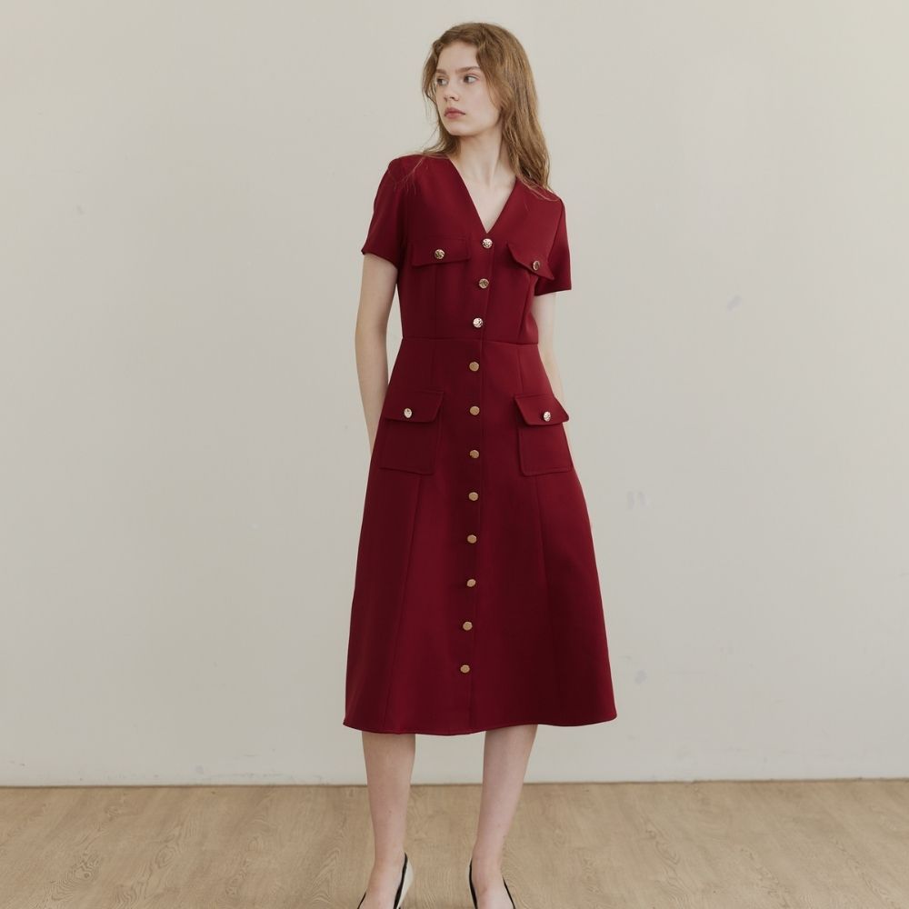 MAVE LIMITED COLOR เดรสรุ่น Petal dress สี Red wine