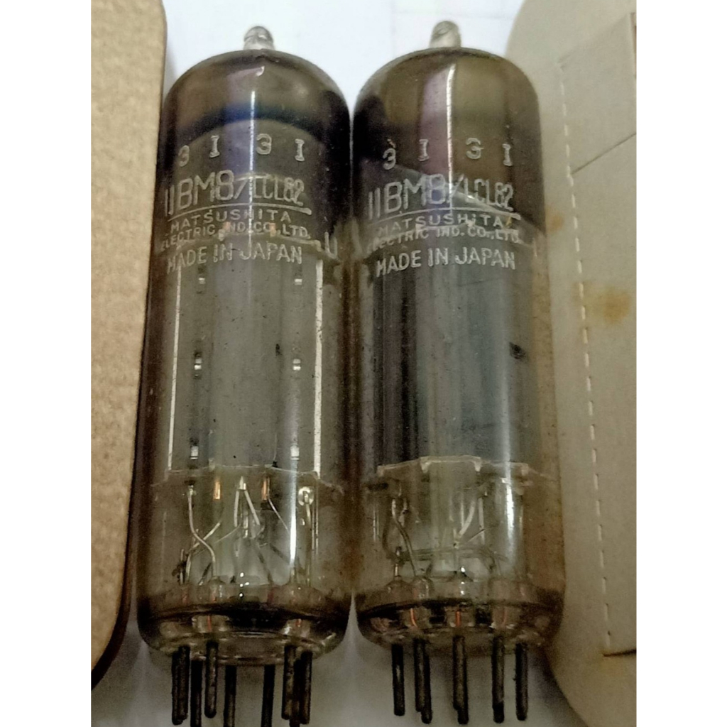 11BM8 หลอดสูญญากาศเป็นหลอดใหม่ราคาต่อหลอดใช่แทน 6BM8 ได้แค่เปลื่ยนแรงดันจุดใส้หลอด