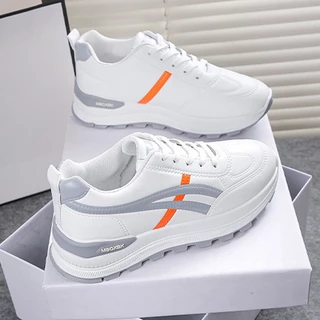 LxShop รองเท้ากีฬาผู้หญิง แมทช์ง่าย หนังสีขาว พื้นหนาเพิ่มความสูง ขาดูยาว เหมาะกับลุคลำลองของสาวตัวเล็ก