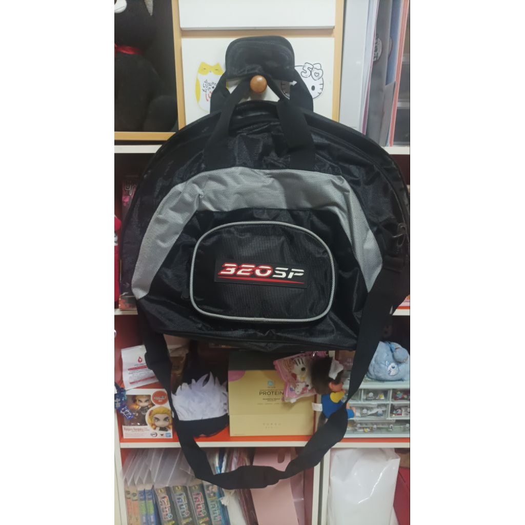 กระเป๋าใส่หมวกกันน็อคเต็มใบ จากร้าน320sp มือสอง สภาพดีมาก