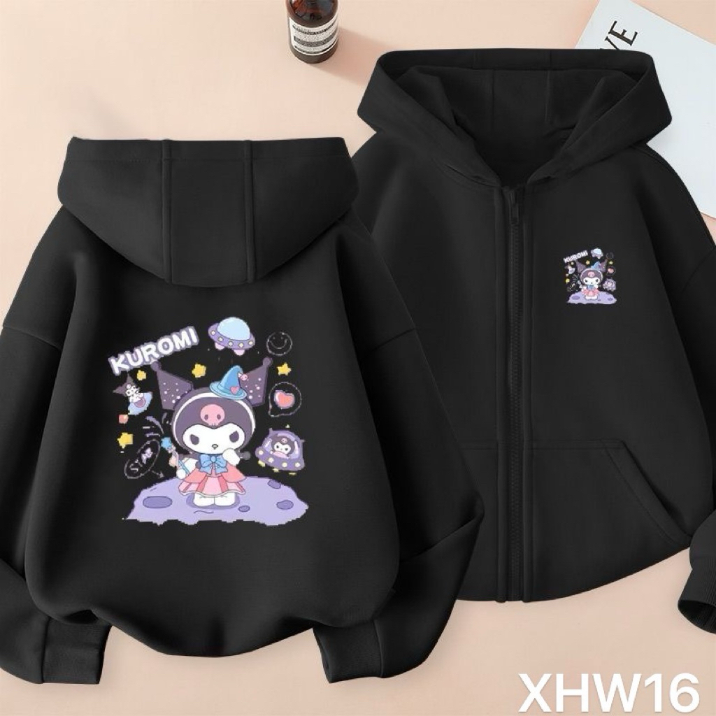 ส่งจากไทย เสื้อกันหนาวเด็กชาย–เด็กหญิง ลายคุโรมิ พร้อมฮู้ด ซิปหน้า อบอุ่น น่ารัก เหมาะสำหรับฤดูหนาว รุ่น XHW16–XHW18