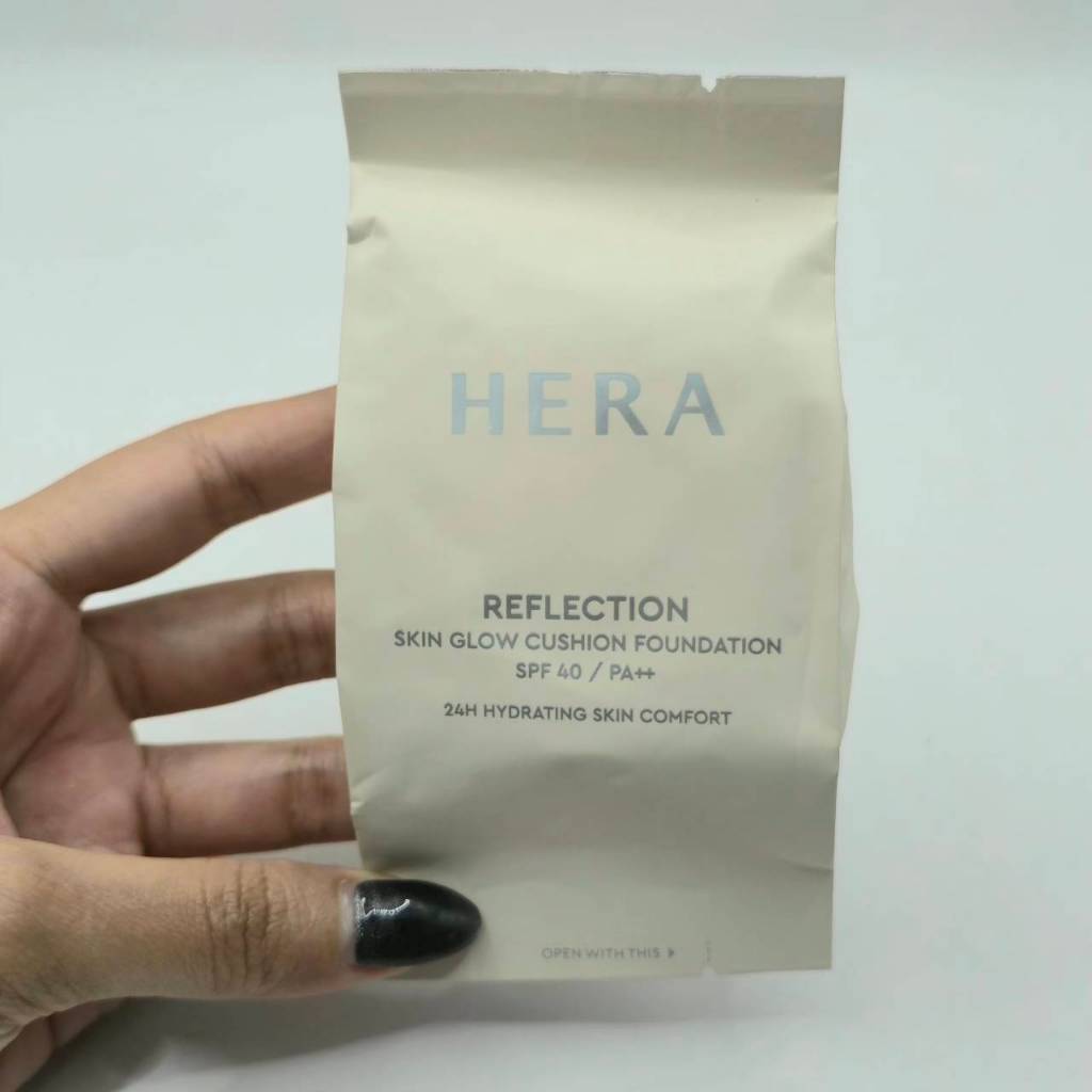 HERA Reflection Skin Glow Cushion Foundation ขนาด 15 กรัม