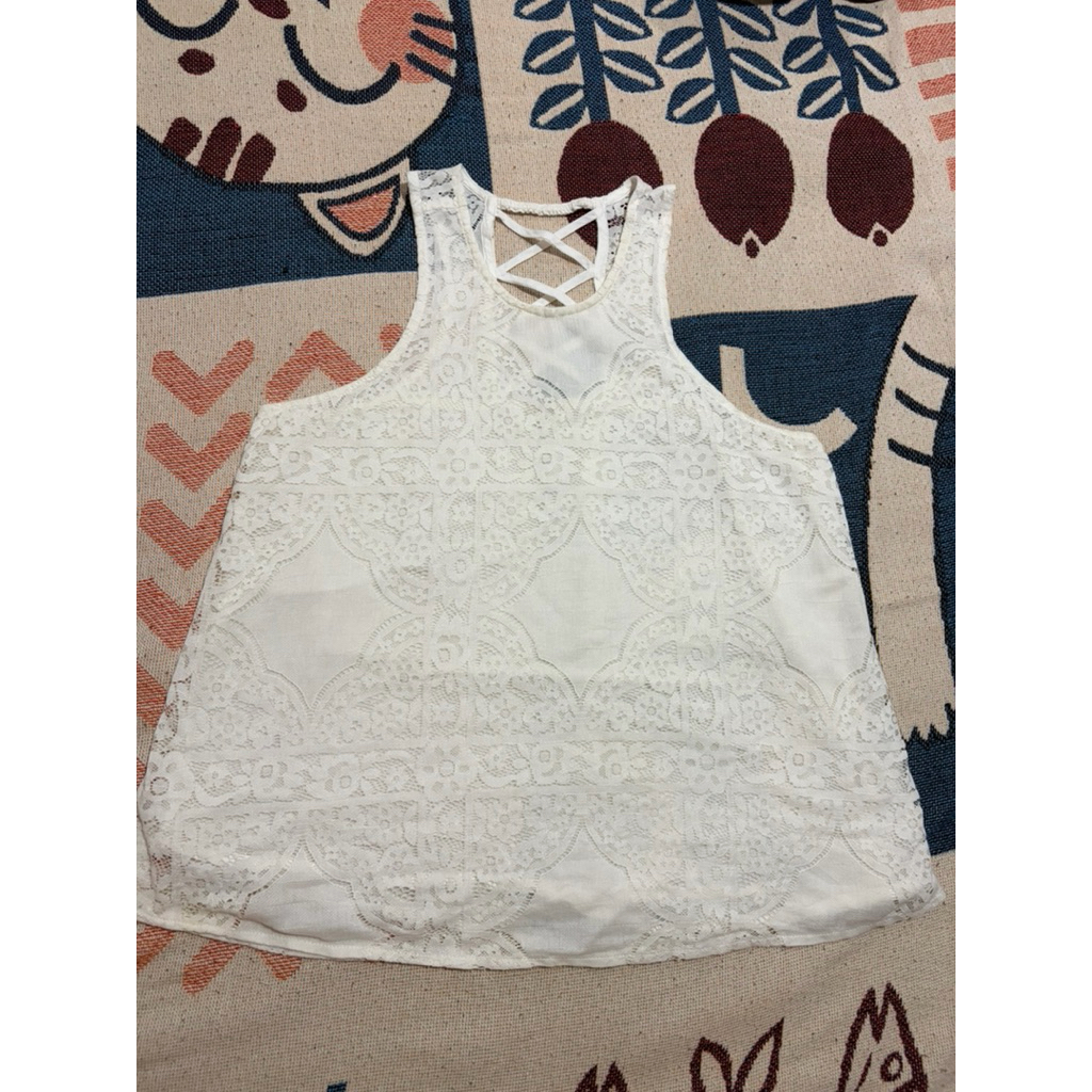 Hollister top, size xs, been used