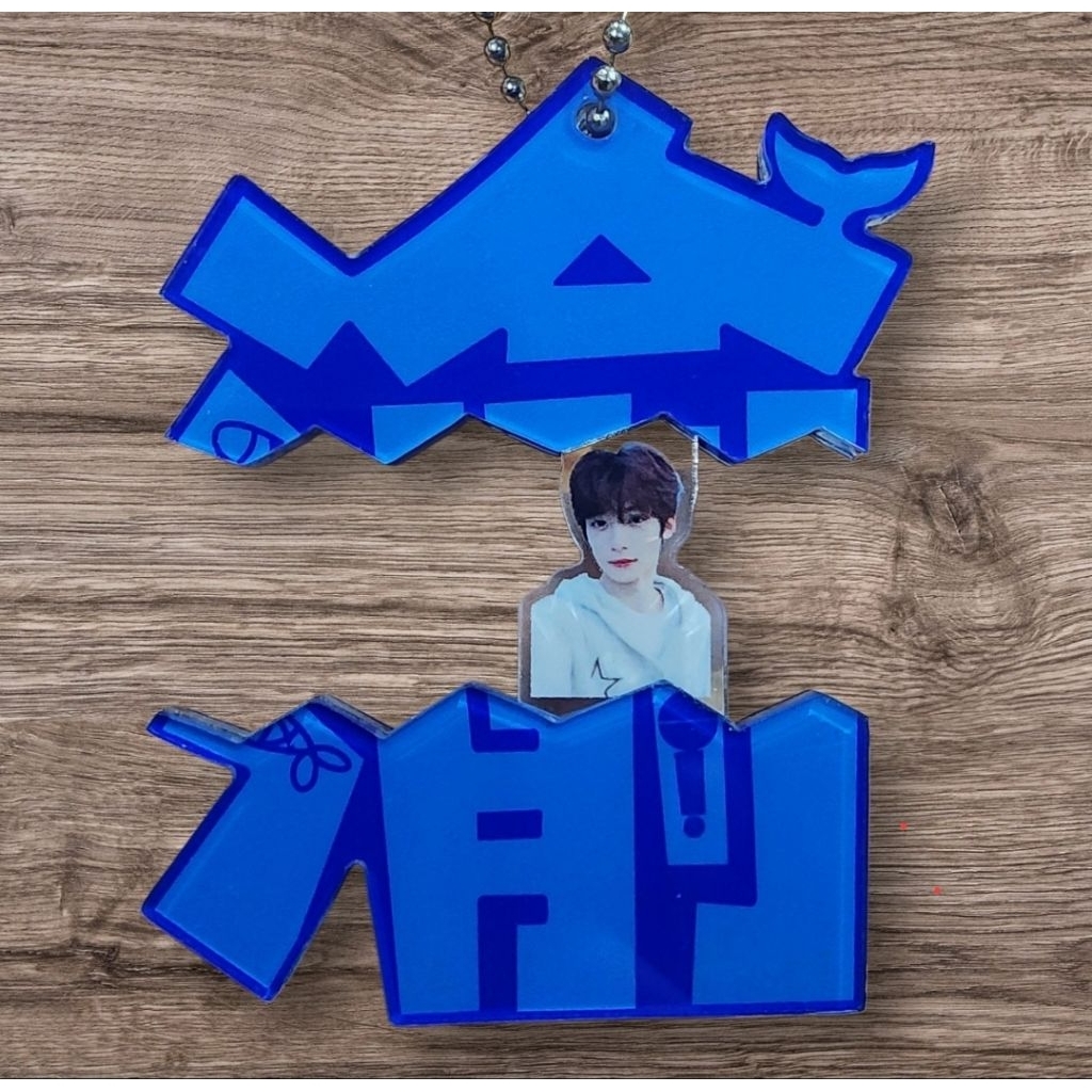 (พร้อมส่ง)​ พวงกุญแจ​ Ziyu​ จื่ออวี๋​ Revenged​ Love