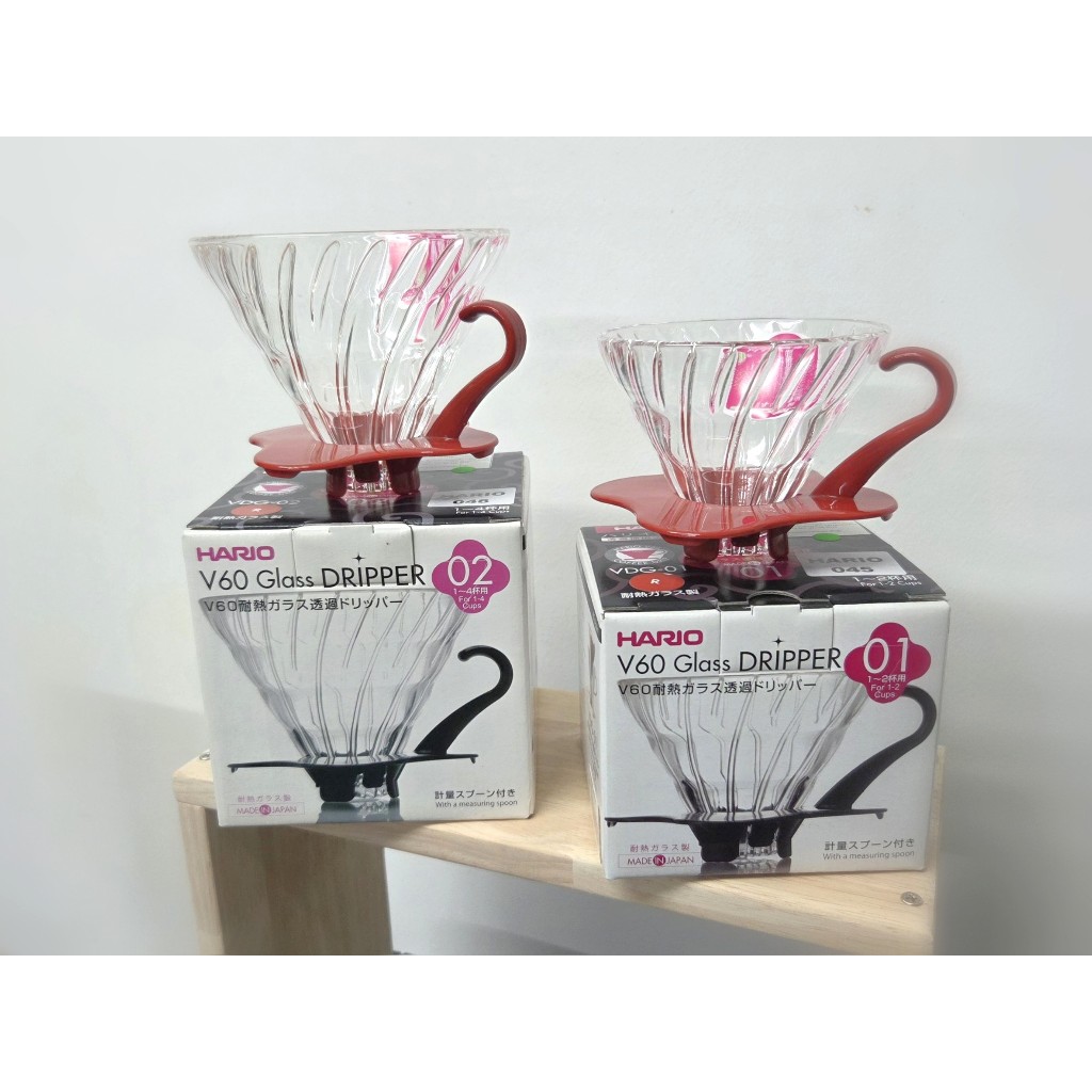 Hario V60 Glass Dripper Red ดริปเปอร์ กรวยดริปกาแฟ แก้ว สีแดง ขนาด 01/02