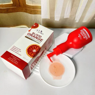Manee สบู่เหลวล้างหน้า BLOOD ORANGE CLEANSING WATER ขนาด 300ml แบรนด์มณี สำหรับผิวชุ่มชื้น อ่อนโยน