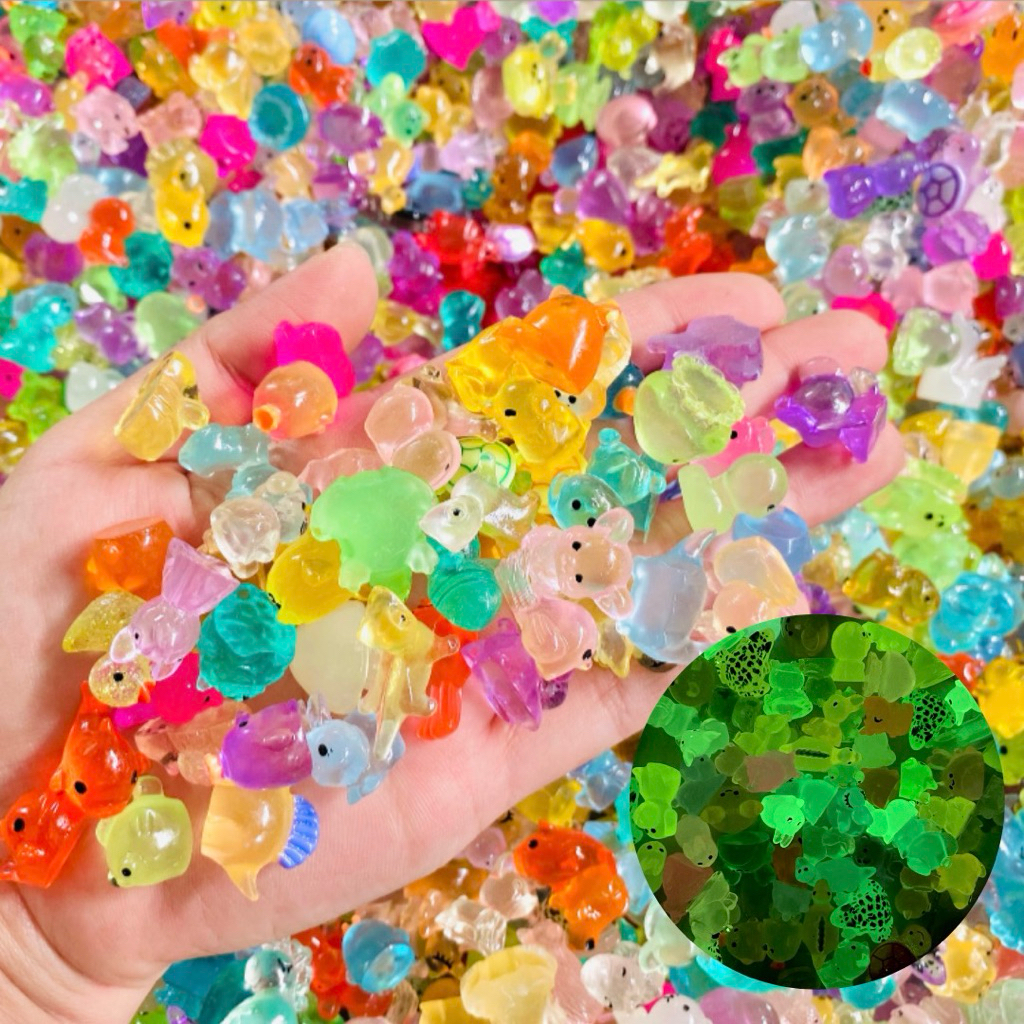 (50 ชิ้น) เรซิ่นสัตว์เล็ก 3D เรืองแสง คละลาย อุปกรณ์ตกแต่ง DIY พร้อมส่งในไทย