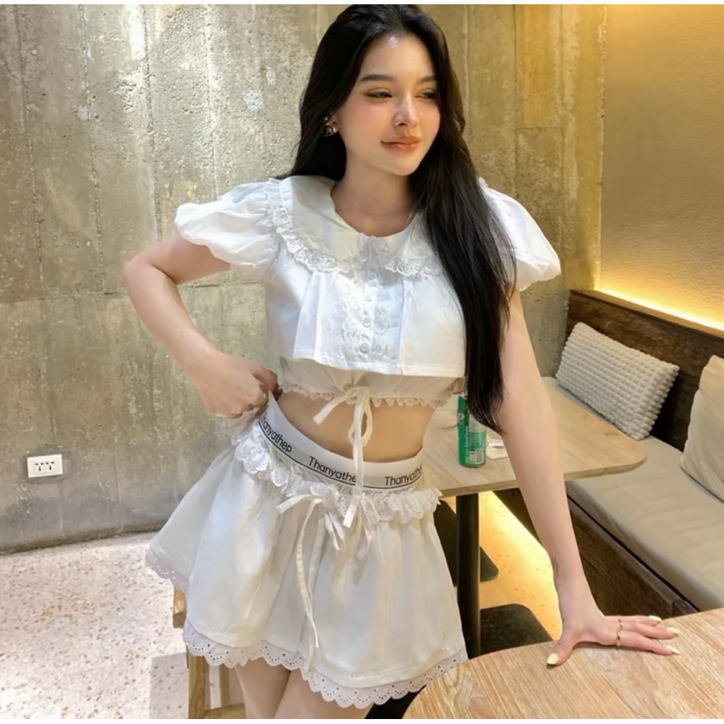Thanyathep set เสื้อครอปแต่งรูดเอว แมตช์คู่กระโปรง-กางเกง ลุคแฟชั่นหวานสวย