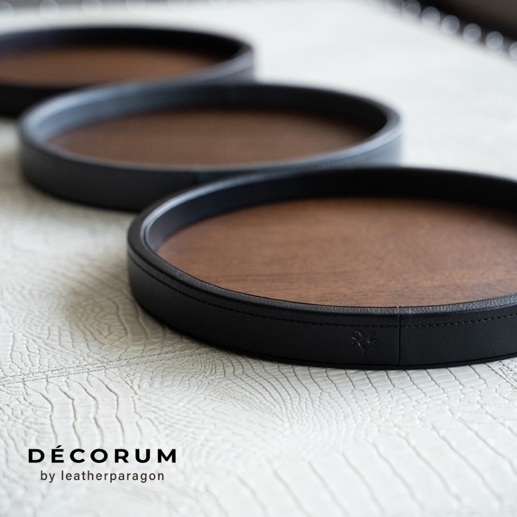 Decorum - (Small) Circular Leather Wood Tray ถาดหนังกลมไม้ ใส่ของ เครื่องประดับ ตกแต่งบ้าน โรงแรม