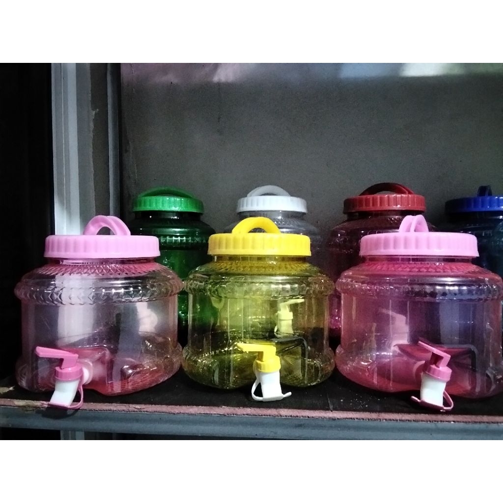 ถังPet4ลิตรพร้อมก็อกน้ำ(สีเหลือง)ล้างสต็อก