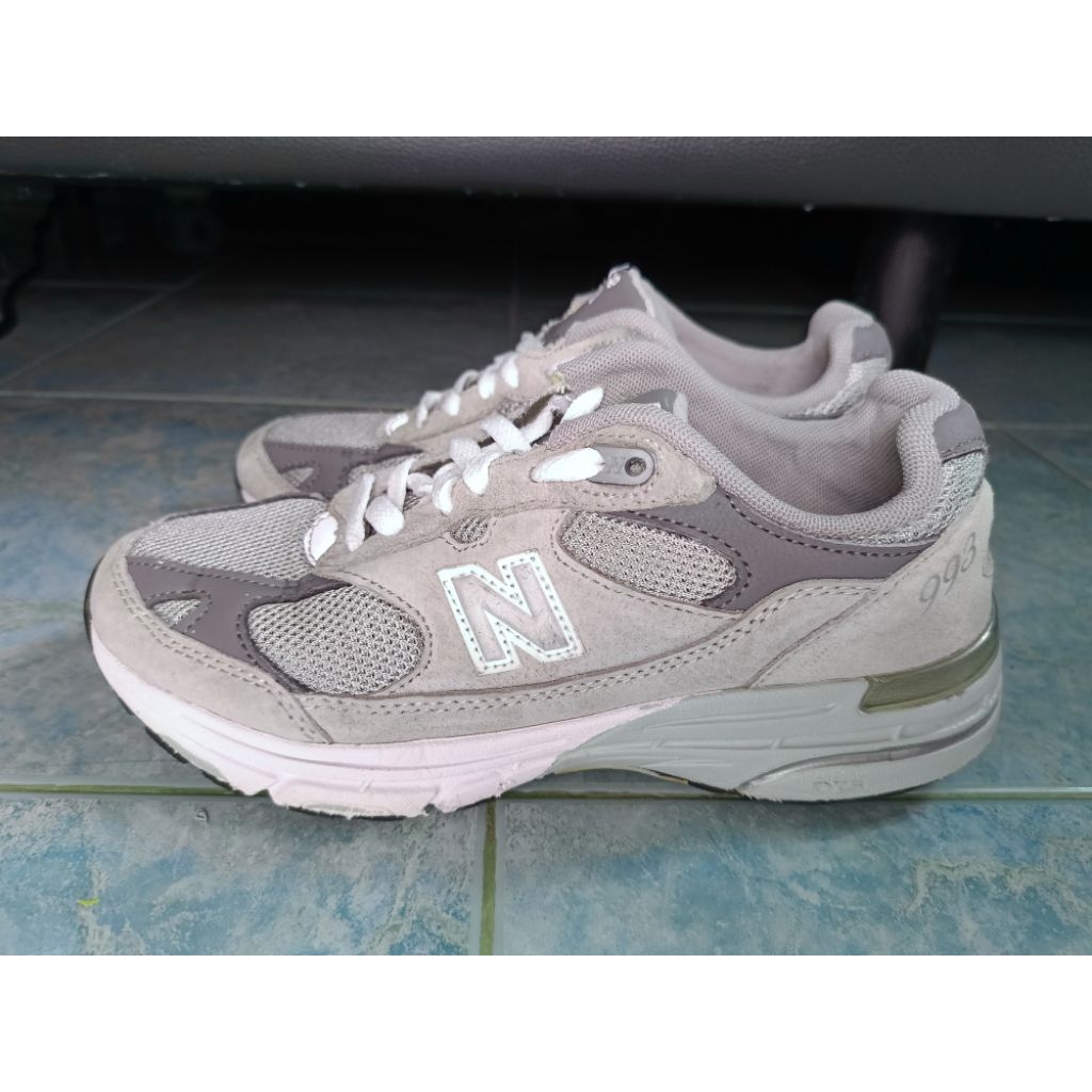 New Balance 993 (MADE IN USA) รองเท้าผ้าใบผู้หญิง ไซส์ 36.5/23 มือสอง