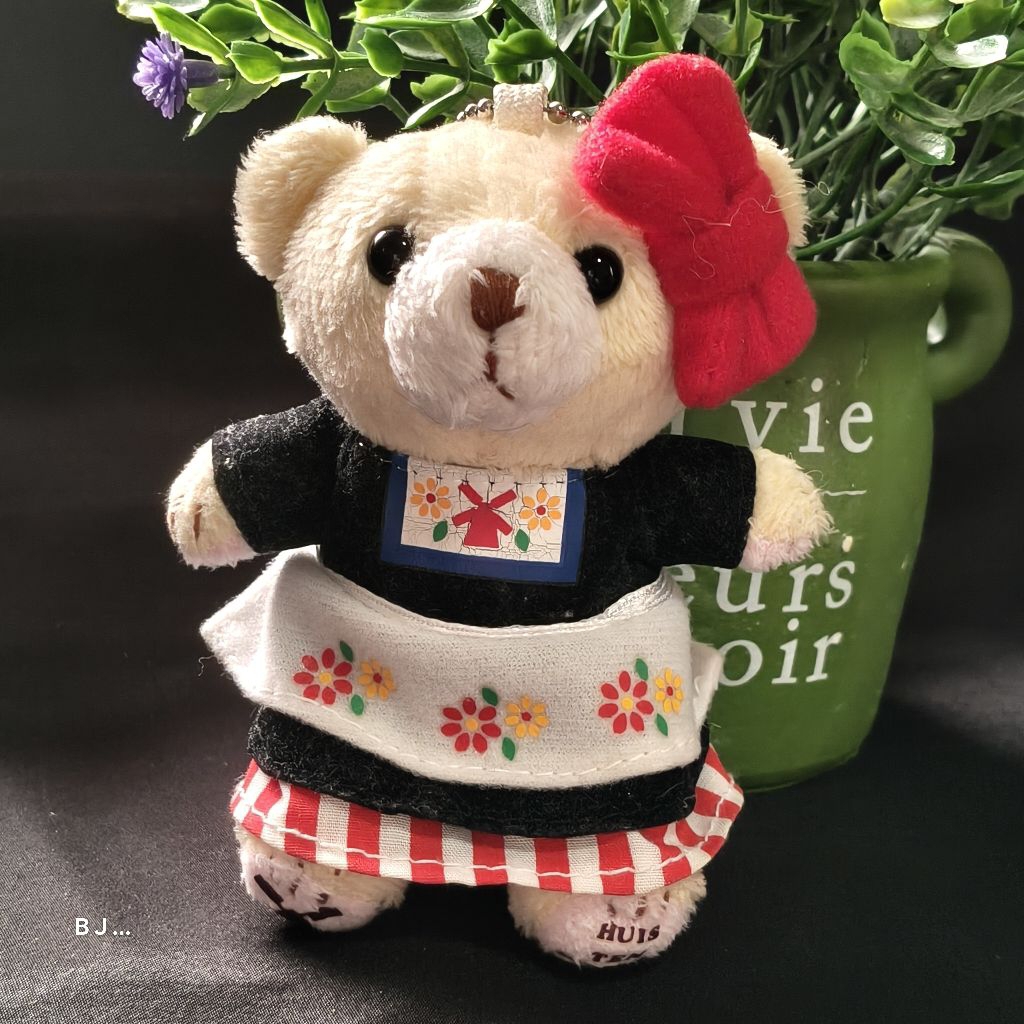 พวงกุญแจหมี Huis Ten Bosch Keyring (Japan) แท้💯