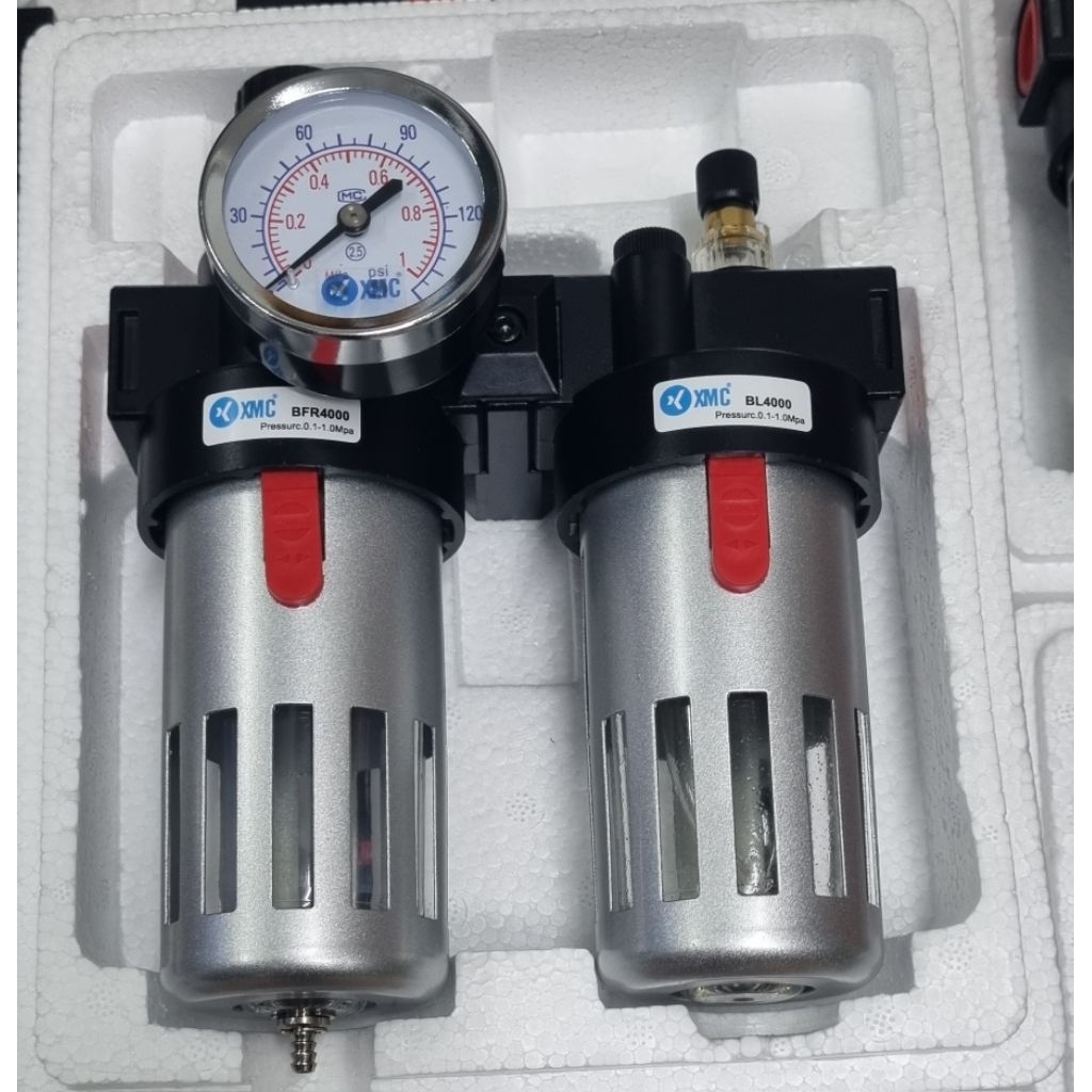 ชุดกรองลมดักน้ำ + ปรับลม+ จ่ายน้ำมัน ปั้มลม รุ่น BFC4000 ขนาดเกลียว 1/2" (4 หุล)