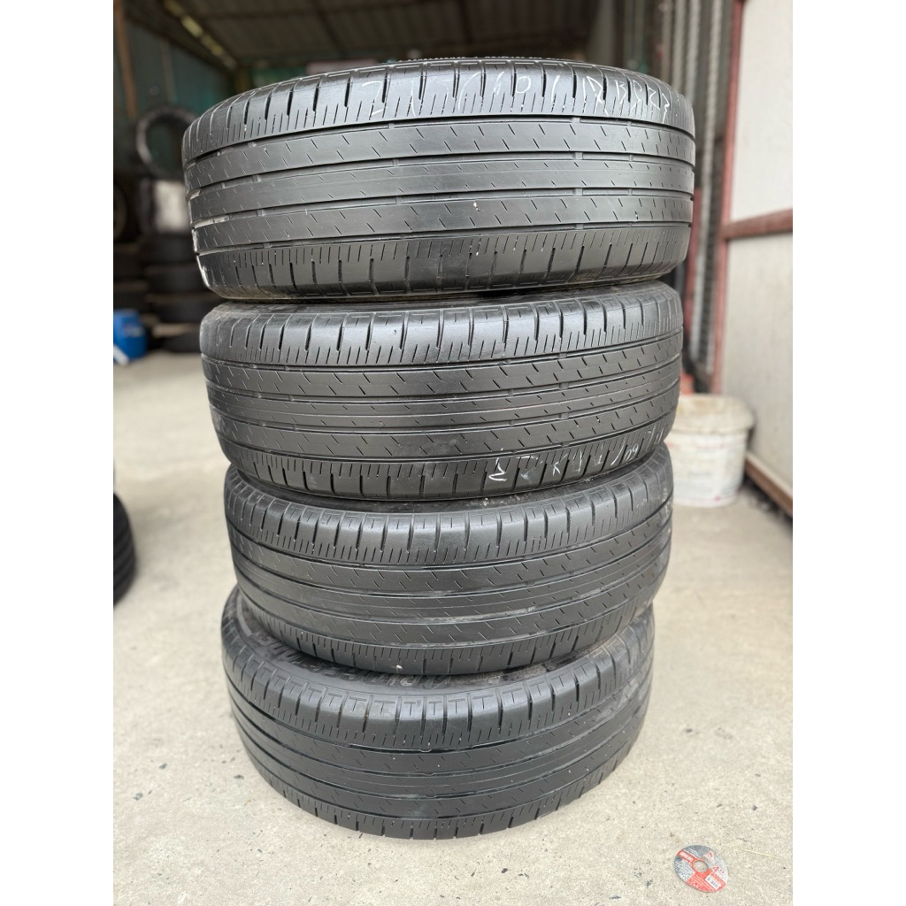 ยางมือสอง(Bridgestone)215/60r17ปี22(ราคาขายต่อ1เส้น)