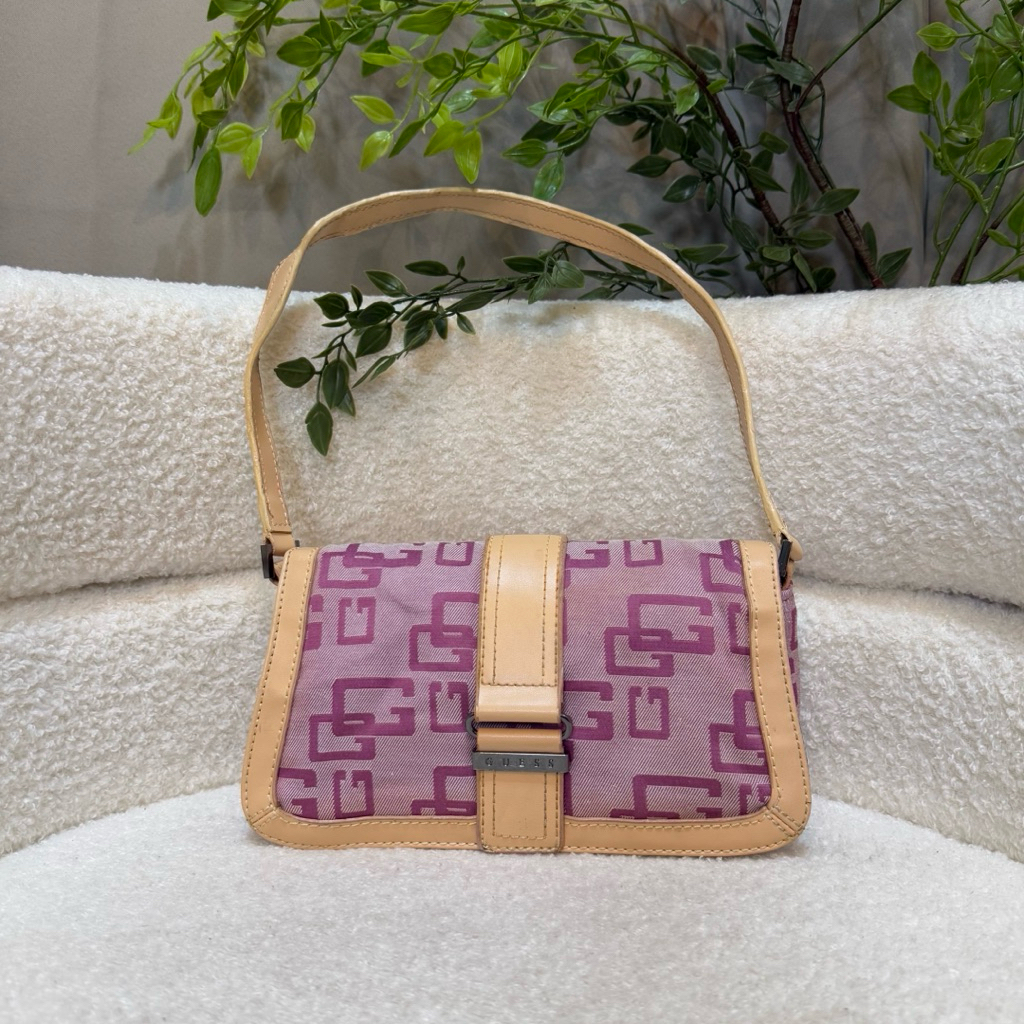 (used)Guess vintage y2kสีชมพูพอชน่ารักๆ