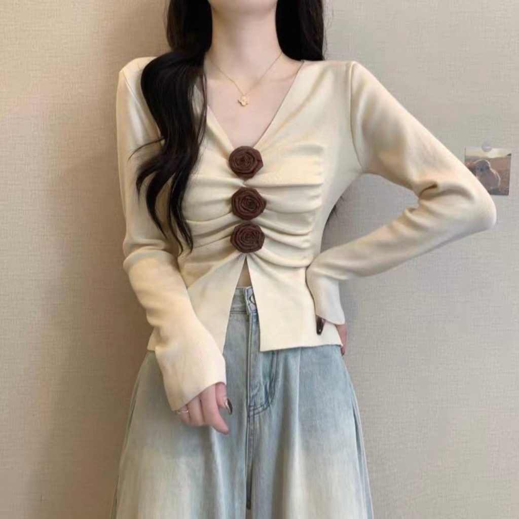 เสื้อคาร์ดิแกนผ้าไหมพรม ดีเทลจับจีบหน้าแต่งดอกไม้ แฟชั่นสาวเกาหลี ผ้านิ่มใส่สบายไม่ร้อน #092