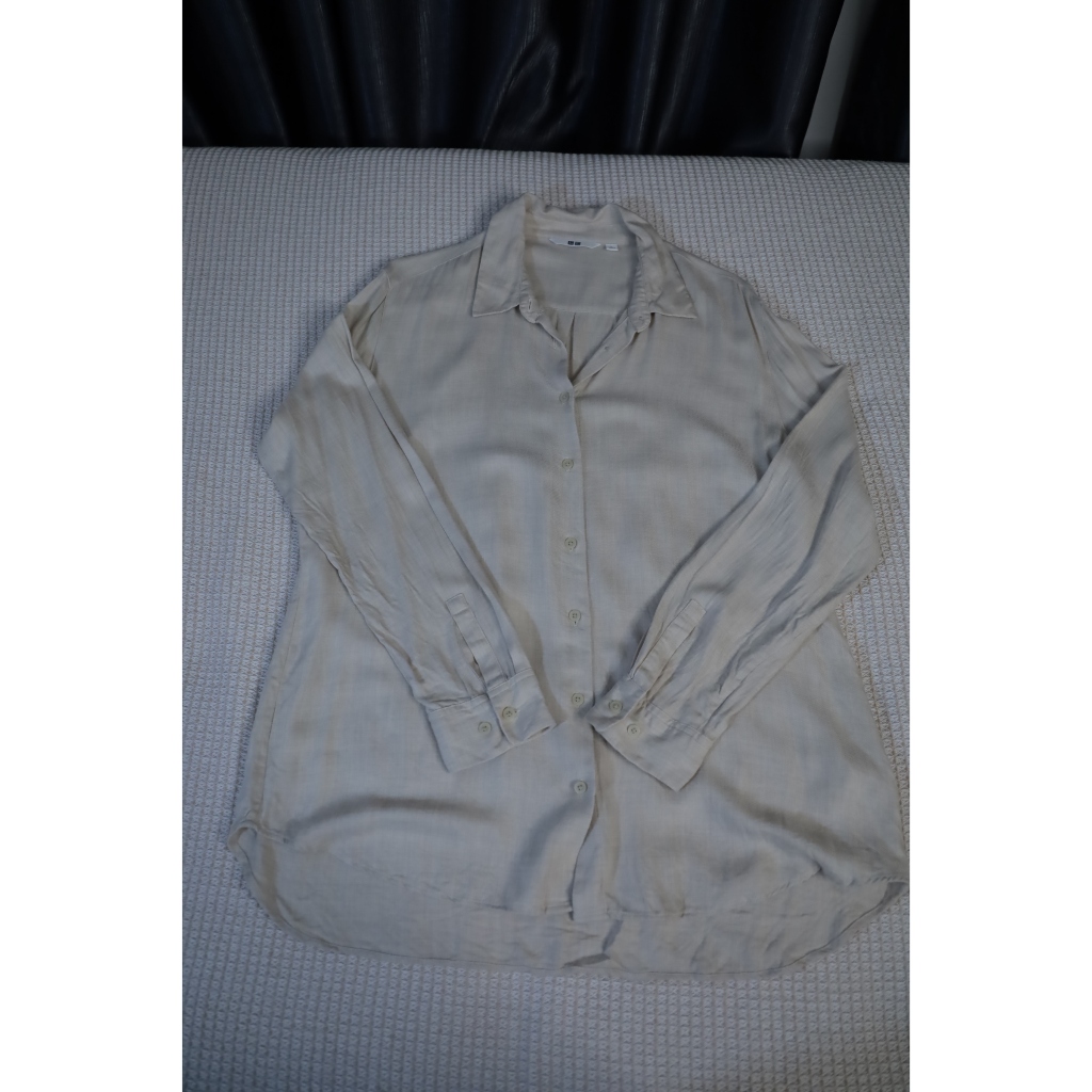 เสื้อเชิ๊ตมือสองแบรนด์ Uniqlo รหัส T11042