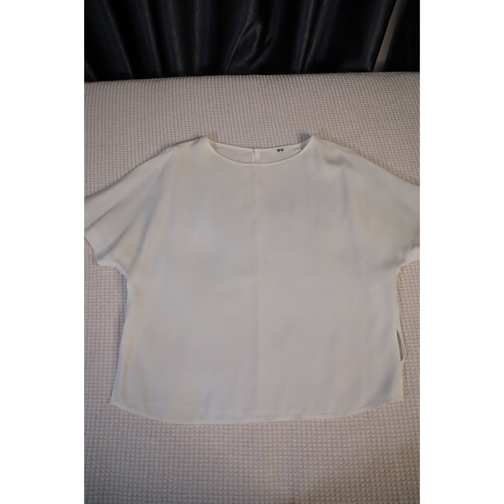 เสื้อคอกลมมือสองแบรนด์ Uniqlo รหัส T11043