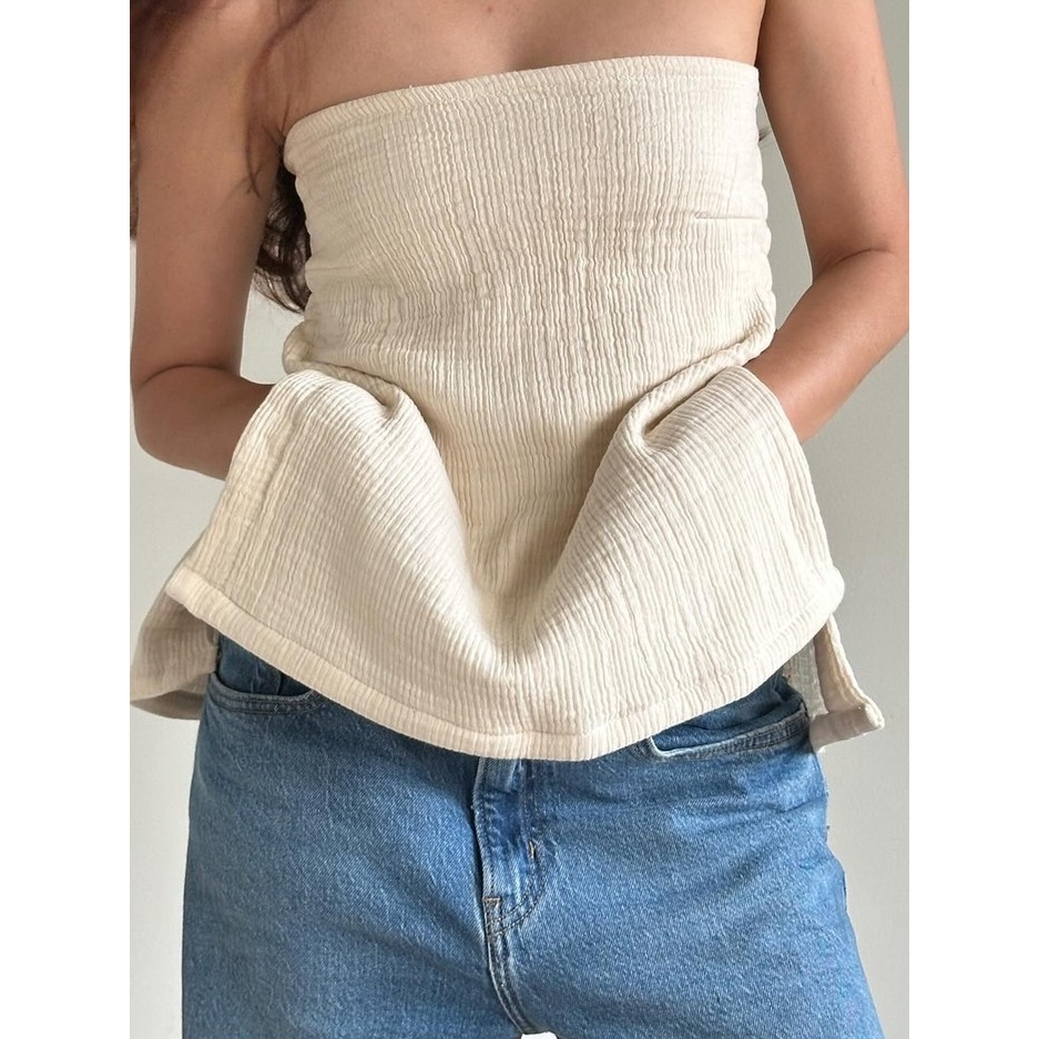 OLIVEE.co : Rinacsi Top Cotton Volume 2 เกาะอกผ้าฝ้ายสาลู 3 ชั้น สม็อคหลังยางยืด ดีเทลกระดุมผ้า มีกระดุมสำรองแถมให้