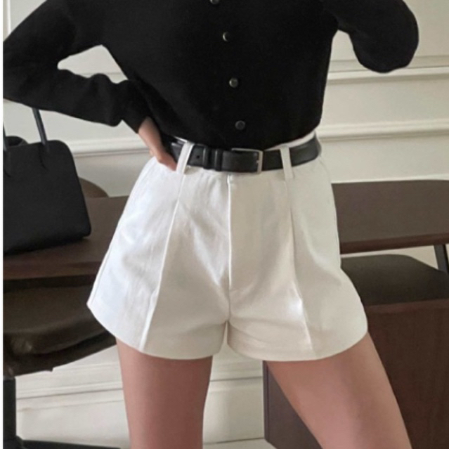 OWN MONEY Basic Shorts กางเกงยีนส์ขาสั้น อยู่ทรงสวย