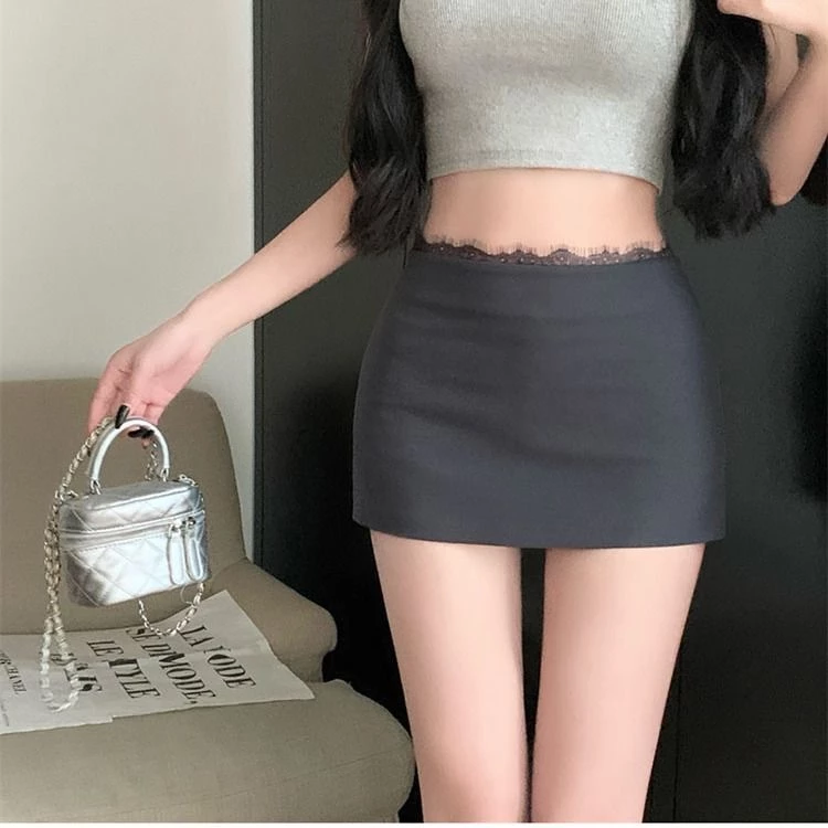 กระโปรงยาวทรงเอตกแต่งด้วยลูกไม้สีเทาสไตล์ใหม่สำหรับผู้หญิง กระโปรงสั้นเข้ารูปสุดเซ็กซี่ ใช้งานได้หลากหลายและเข้ารูป กระโ