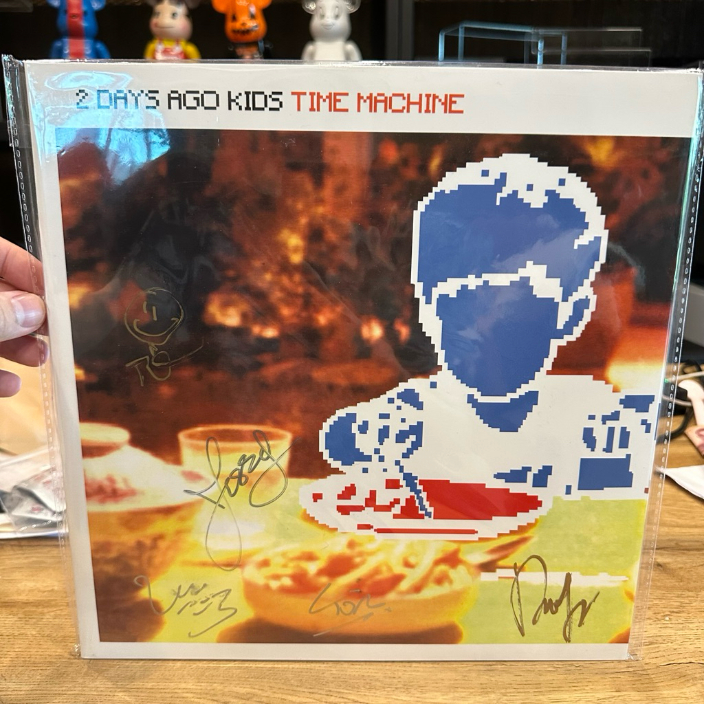 ลายเซ็นต์ครบ แผ่นเสียง 2 days ago kids - Time machine แผ่นใหม่ ซีล ไม่แกะ
