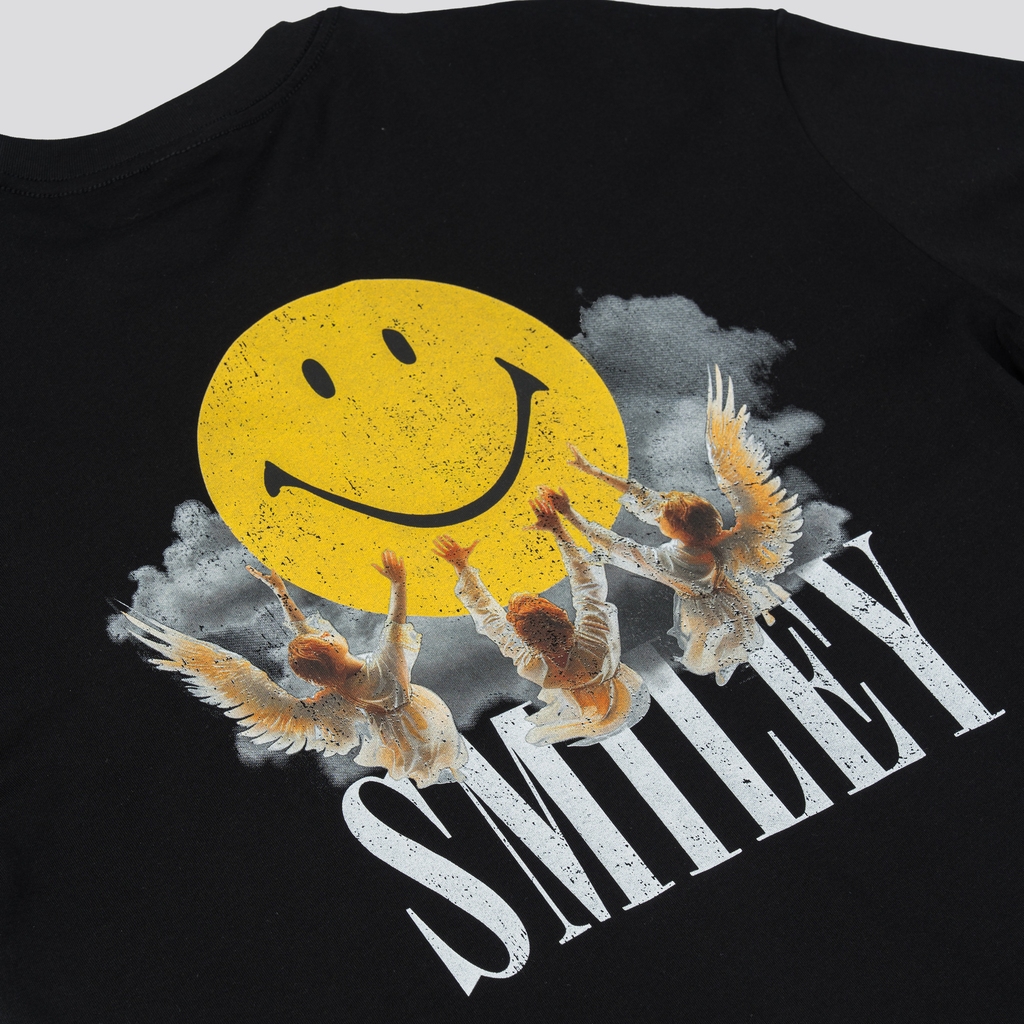 SMILEY® ORIGINAL FACE LAYERED SLEEVE GRAPHIC T-SHIRT (BLACK)
