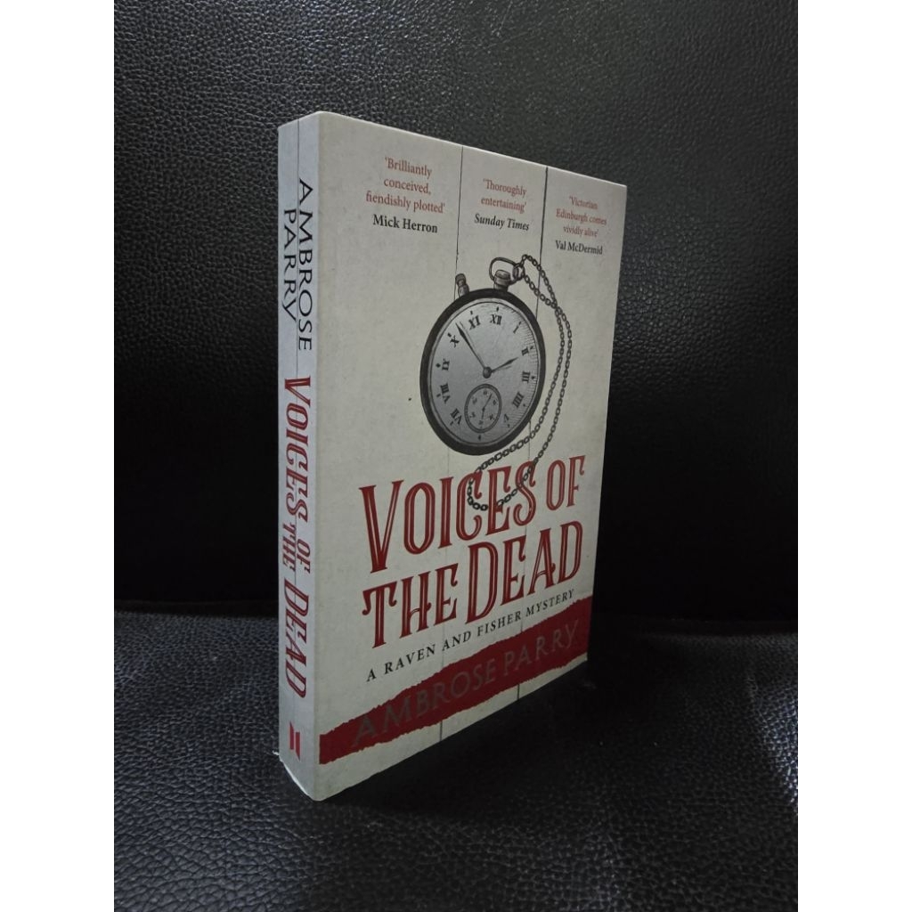 (หนังสือภาษาอังกฤษพร้อมส่ง) VOICES OF THE DEAD (A1)