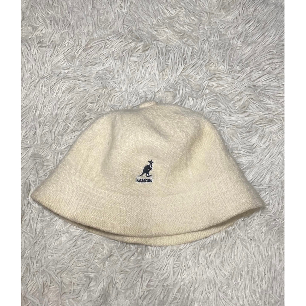 หมวกKangolทรงบักเกต.