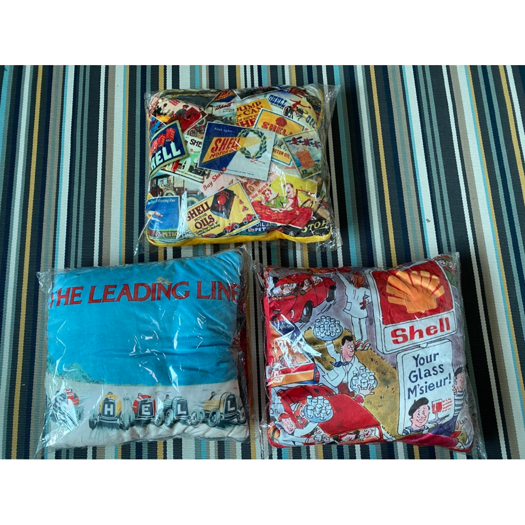 หมอนผ้าห่ม Shell Classic Collection 3 สี กางออกมาขนาดผ้าห่ม 100 x 150 cm เป็นหมอน 35 x34 cm