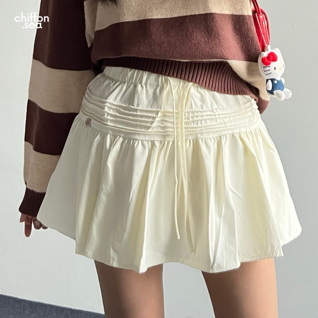 Chiffon.sea | Jane skirt กระโปรงสั้น แต่งอะไหล่จิ๋ว มีซับใน (ลดเหลือ 299.- กดซื้อทาง live)