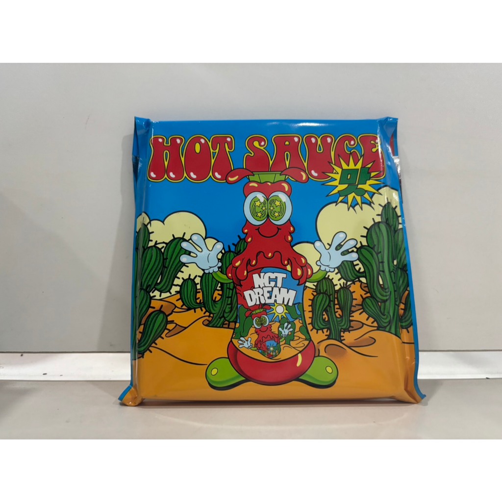 1 CD MUSIC  ซีดีเพลงเกาหลี  Hot Sauce       (Z2C60)