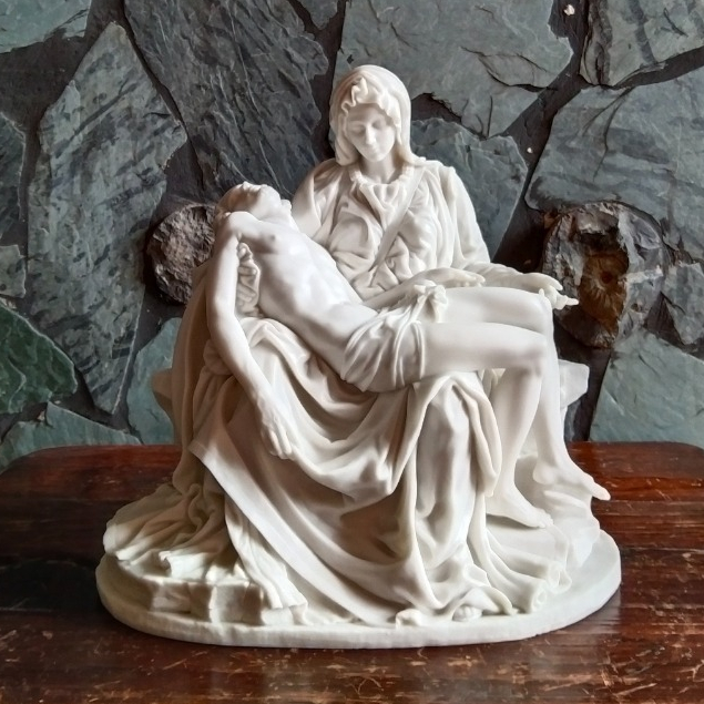 Top Collection รูปปั้น La Pieta ปิเอตา Michelangelo สูง 10 นิ้ว (Cold-Cast Marble สีขาว)