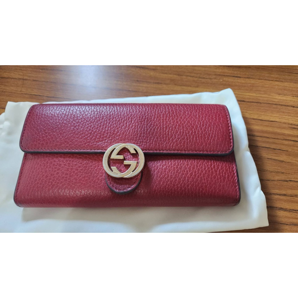 กระเป๋าสตางค์Gucci Interlocking สีแดงมือสองสภาพดีมาก   มีกล่อง