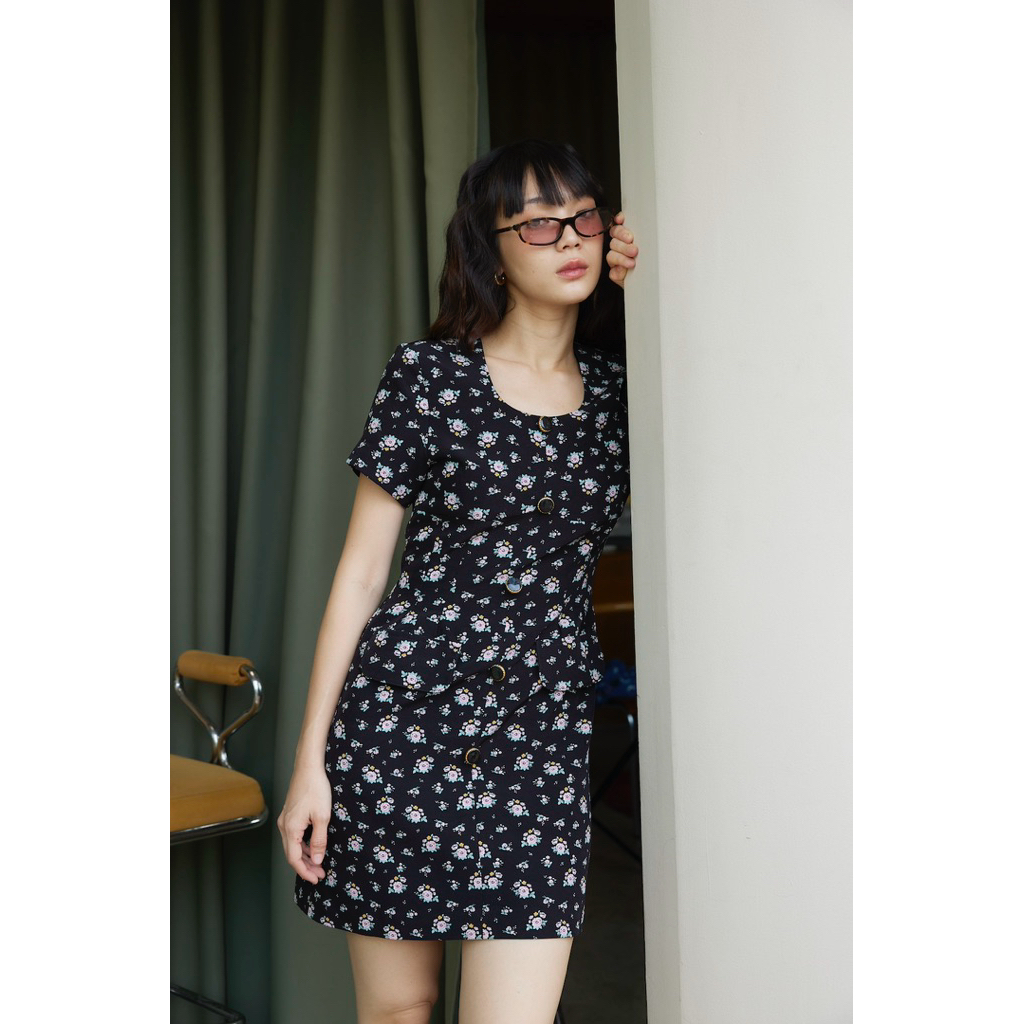 HERSPECTIVE OLIVIA DRESS ( พร้อมส่ง : S , M)