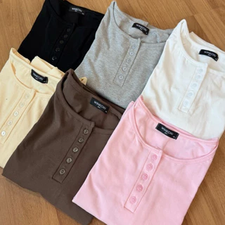 เสื้อแขนยาวแต่งกระดุม ผ้าคอตตอนนุ่มใส่สบาย ยืดได้เยอะ กระดุม 5 เม็ดใช้งานได้จริง (กระดุมแขนยาว)